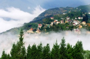 Sapa in Winter - Fog makes Sapa more beautiful and happy in every moment.