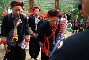 Dao people in Sapa 1