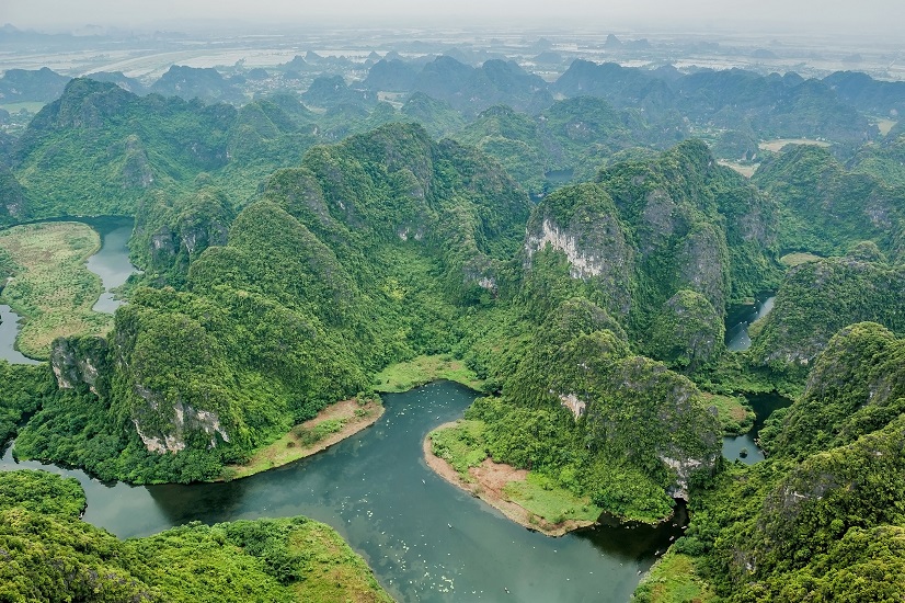 Explore Halong Bay on land combined with the Ancient Capital 
