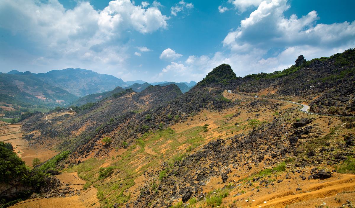 Explore Northern Vietnam with a completely new journey druing 9 days