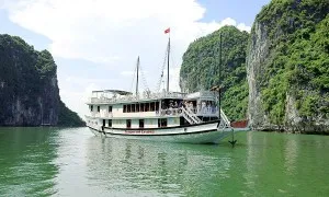 HL Imperial Cruise10