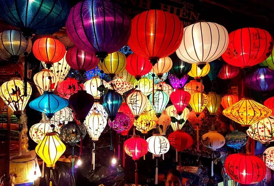 The places welcome Mid-Autumn Festival in Vietnam cann't miss