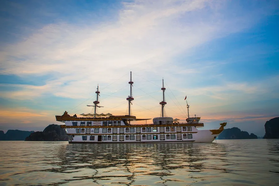 Top 5 Luxury Cruises in Halong Bay - you should know